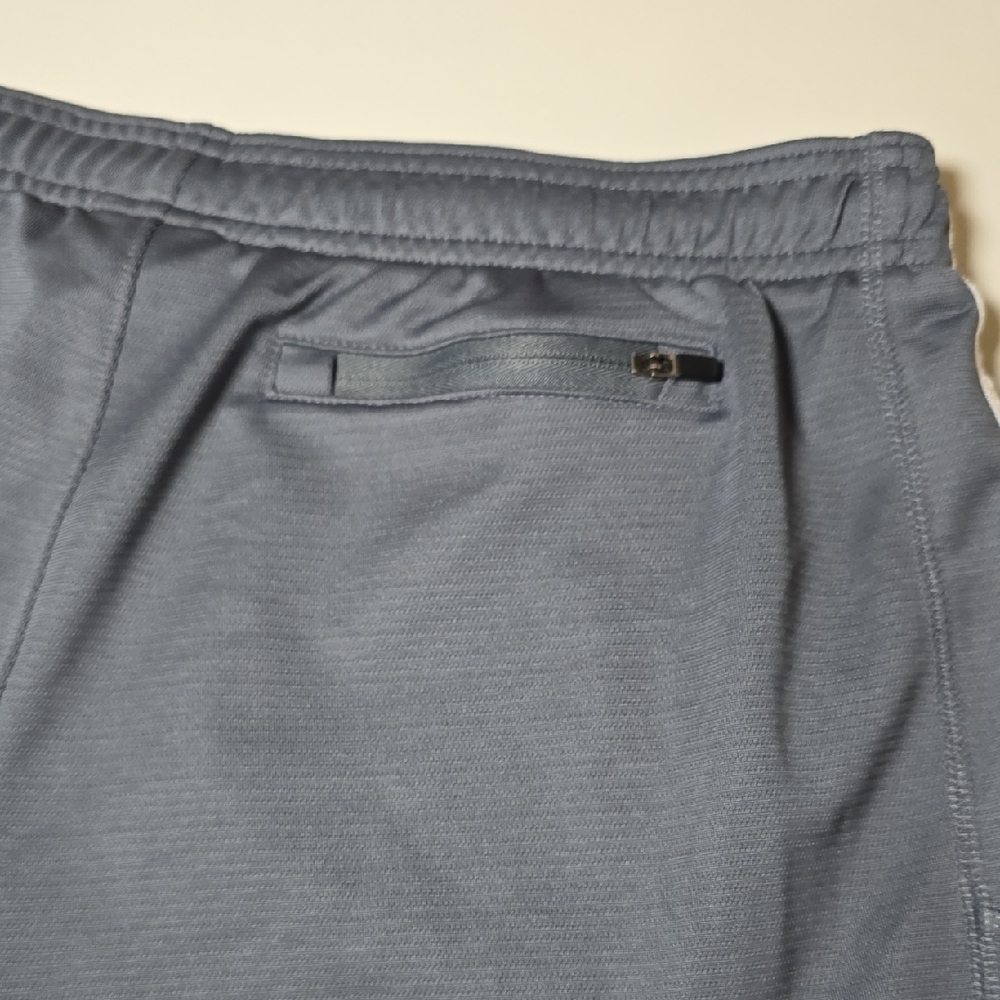 3/$30 ADIDAS Tri Stripe Shorts With Pockets - Picture 4 of 7